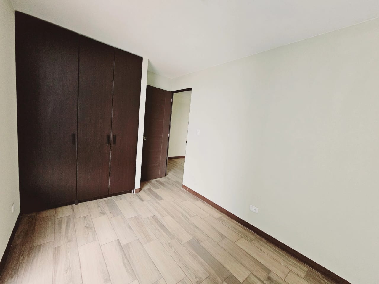 Apartamento en Renta en Zona 4 de Mixco — Apartamento en Alquiler en Bosques de San Nicolás, Zona 4 Mixco, Guatemala, Ciudad — foto 4 de 7