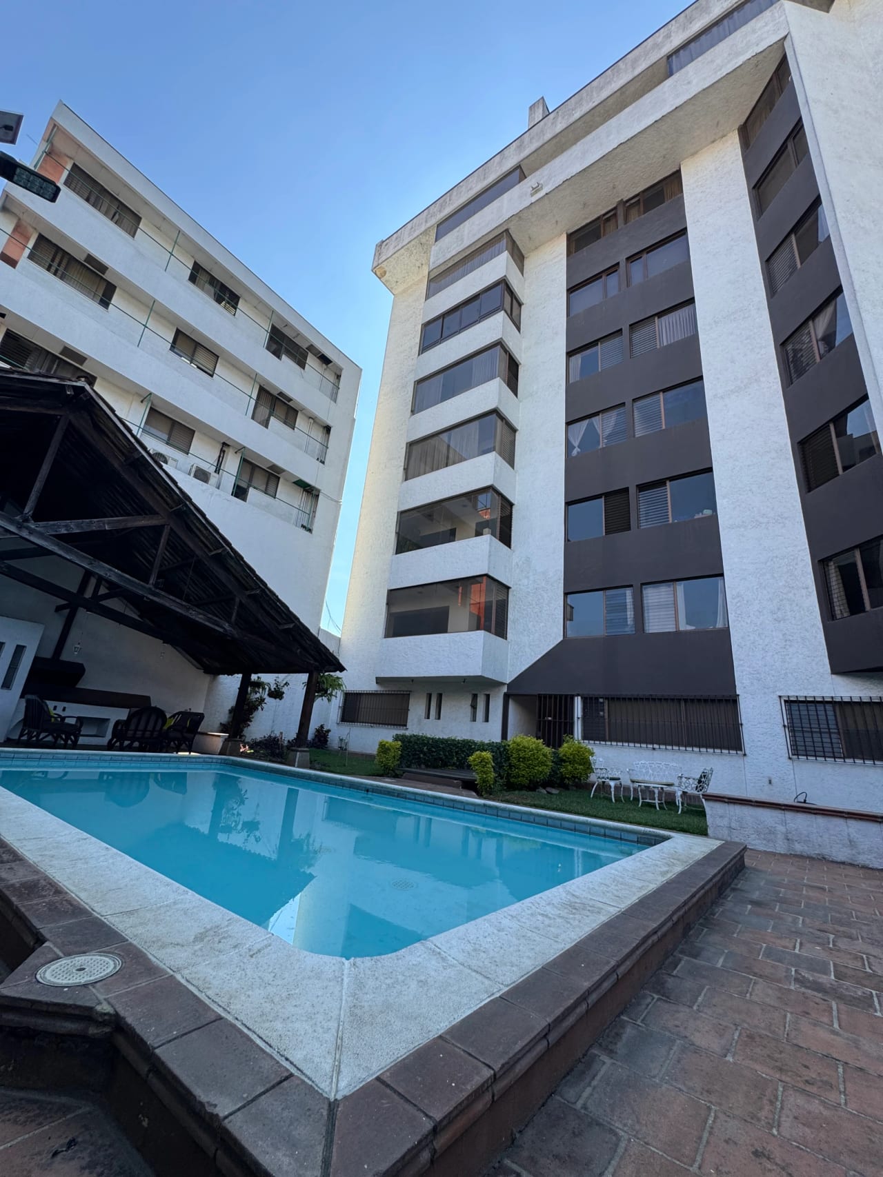 Apartamento en Venta en Zona 14 — Apartamento en Venta en Las Cañas, Zona 10, Guatemala, Ciudad — foto 1 de 8