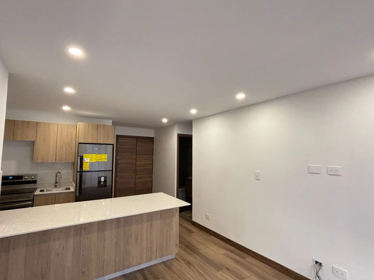 Apartamento de Dos Habitaciones en Zona 15 Prive. — Apartamento en Alquiler en Privé, Zona 15, Guatemala, Ciudad — foto 6 de 9