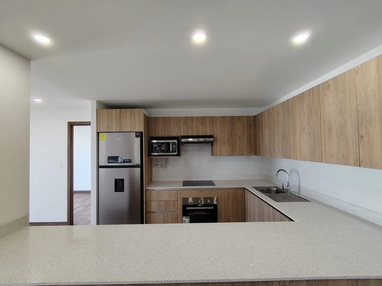 Edificio Privé Apartamentos — Apartamento en Alquiler en Privé, Zona 15, Guatemala, Ciudad — foto 3 de 6