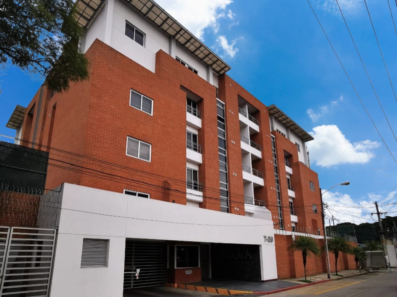 Alandra Apartamento Amueblado en Renta — Apartamento en Alquiler en Zona 10, Guatemala, Ciudad — foto 1 de 8