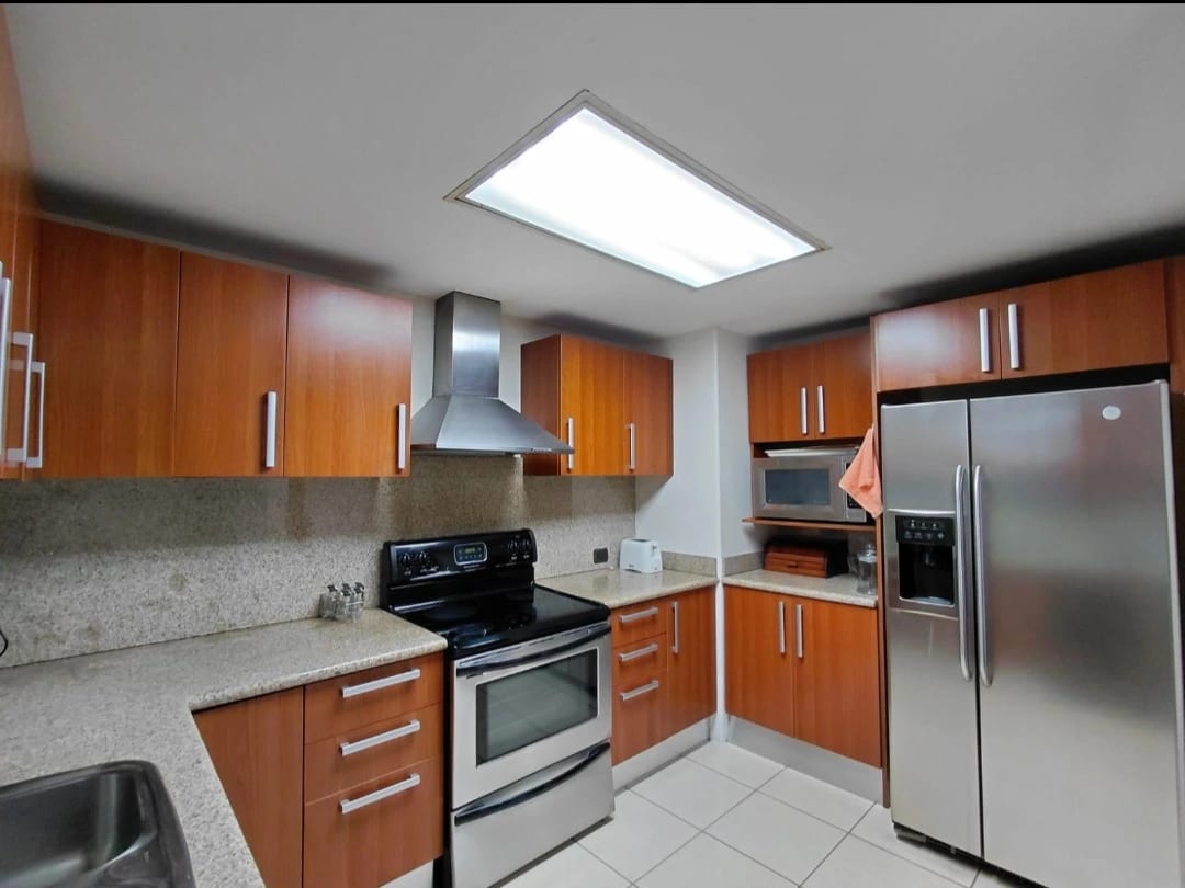 Apartamento Amueblado en Renta — Apartamento en Alquiler en Marqués, Zona 14, Guatemala, Ciudad — foto 2 de 9