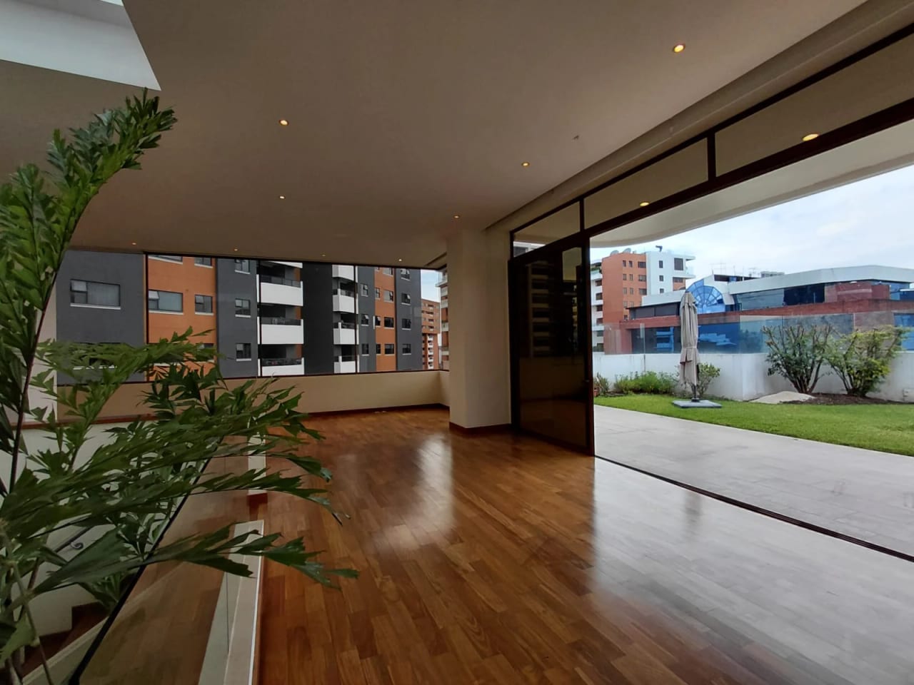 Penthouse Matisse 2 Zona 14 -Renta- — Apartamento en Alquiler en Matisse, Zona 14, Guatemala, Ciudad — foto 1 de 10