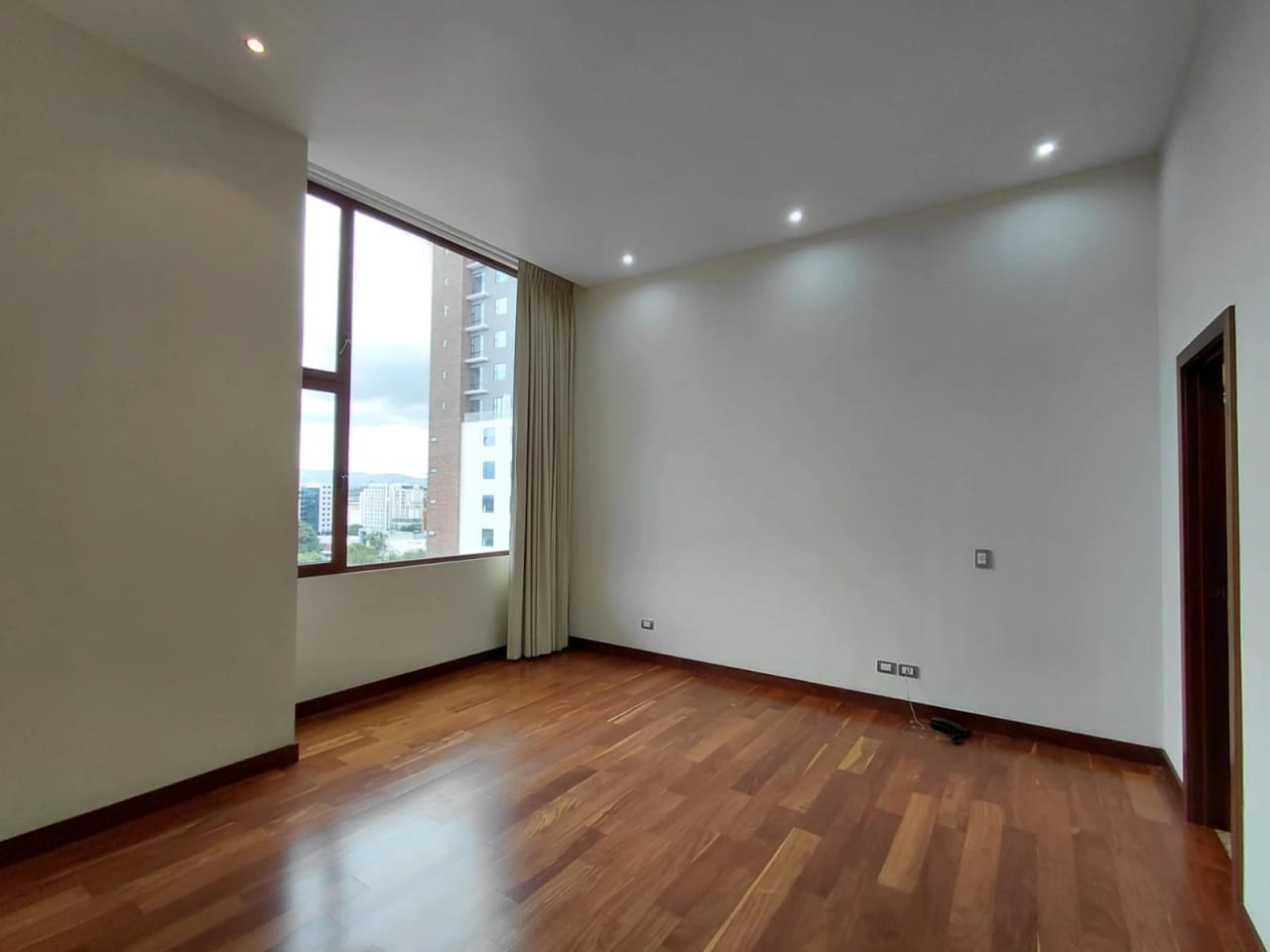 Penthouse Matisse 2 Zona 14 -Renta- — Apartamento en Alquiler en Matisse, Zona 14, Guatemala, Ciudad — foto 6 de 10