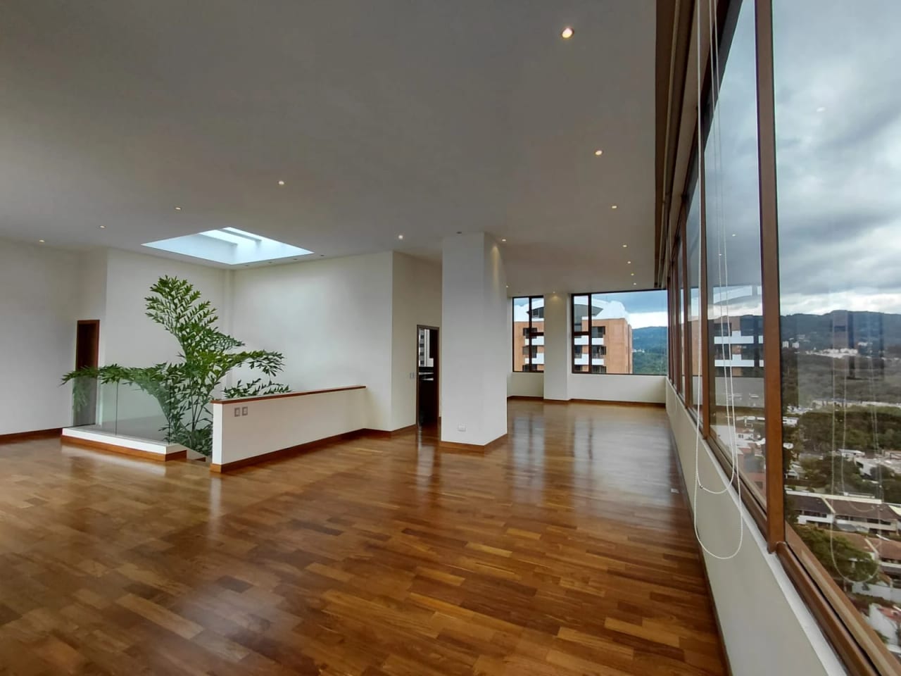 Penthouse Matisse 2 Zona 14 -Renta- — Apartamento en Alquiler en Matisse, Zona 14, Guatemala, Ciudad — foto 7 de 10