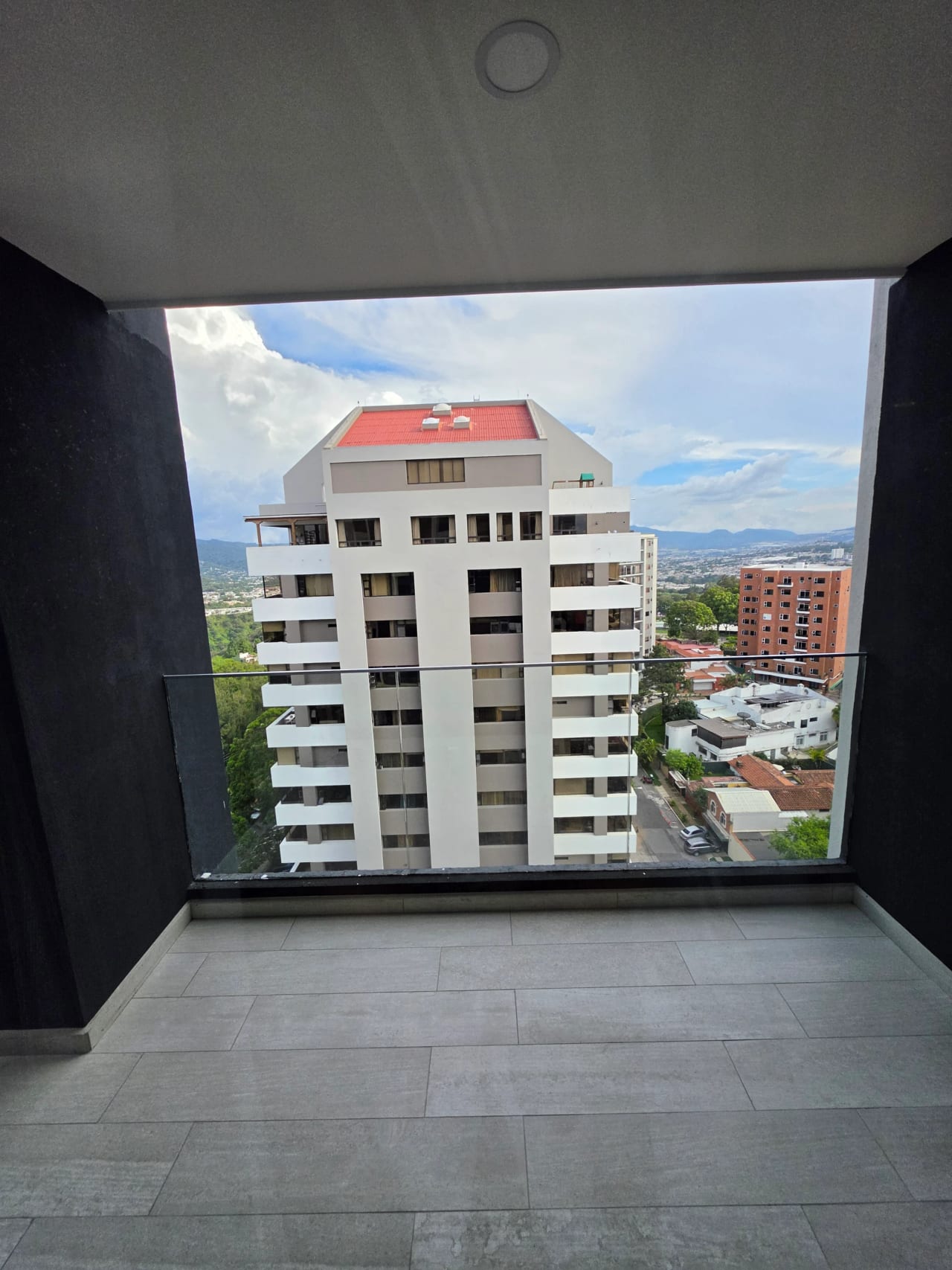 Apartamento renta Verdú zona 13 3 habitaciones — Apartamento en Alquiler en Verdú, Zona 13, Guatemala, Ciudad — foto 5 de 16