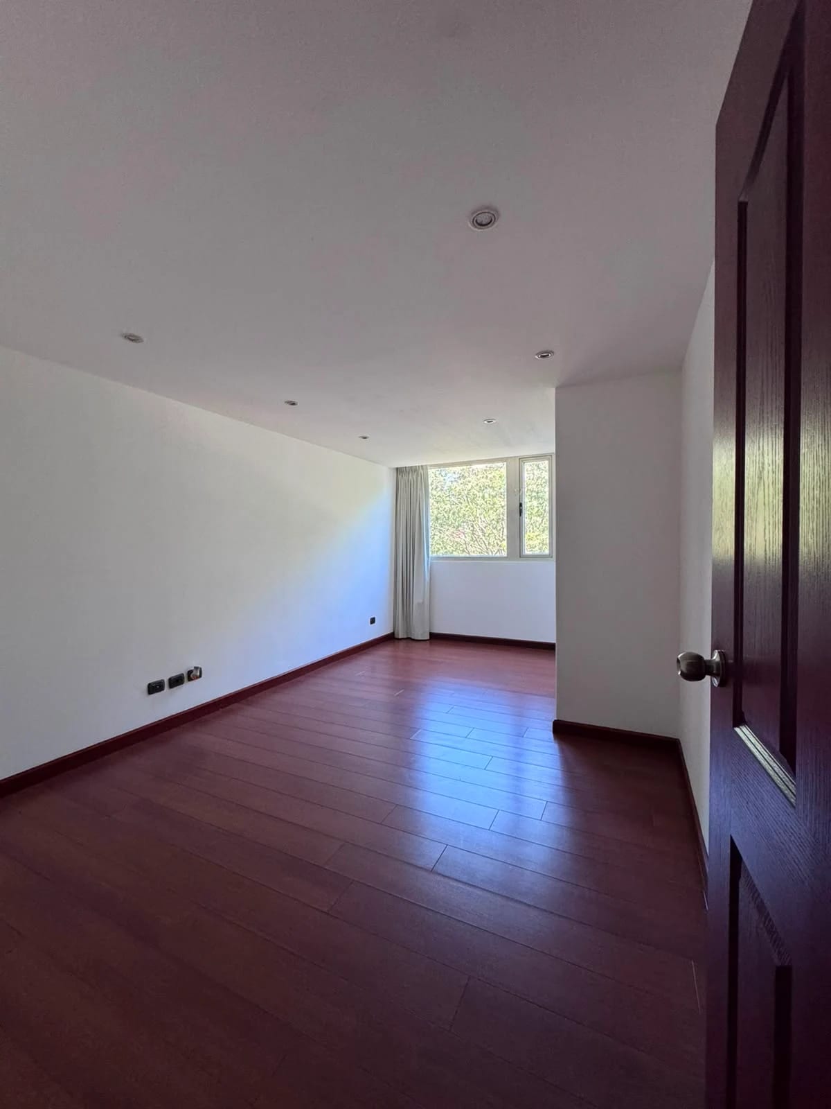 Apartamento grande Marques del Valle 4 habitaciones — Apartamento en Alquiler en Marqués del Valle, Zona 14, Guatemala, Ciudad — foto 5 de 14