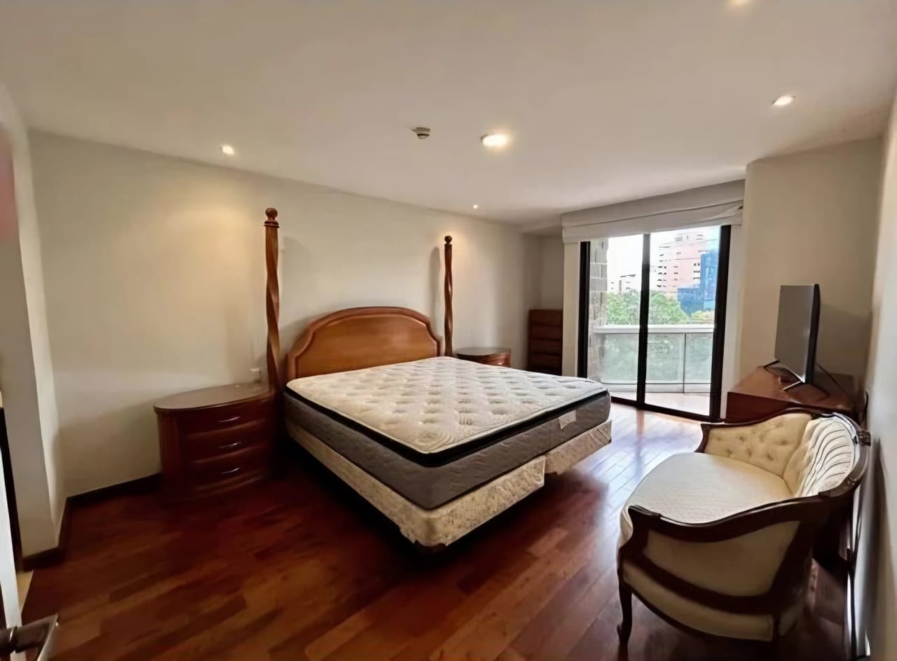 Apartamento amplio Venta Tiffany z10 3 hab y servicio — Apartamento en Venta en Tiffany, Zona 10, Guatemala, Ciudad — foto 10 de 16