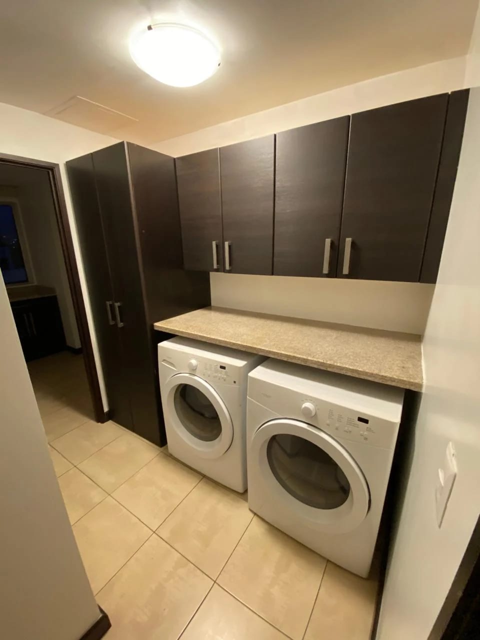 Apartamento amplio Attica 2 habitaciones zona 14 — Apartamento en Alquiler en Attica, Zona 14, Guatemala, Ciudad — foto 6 de 10