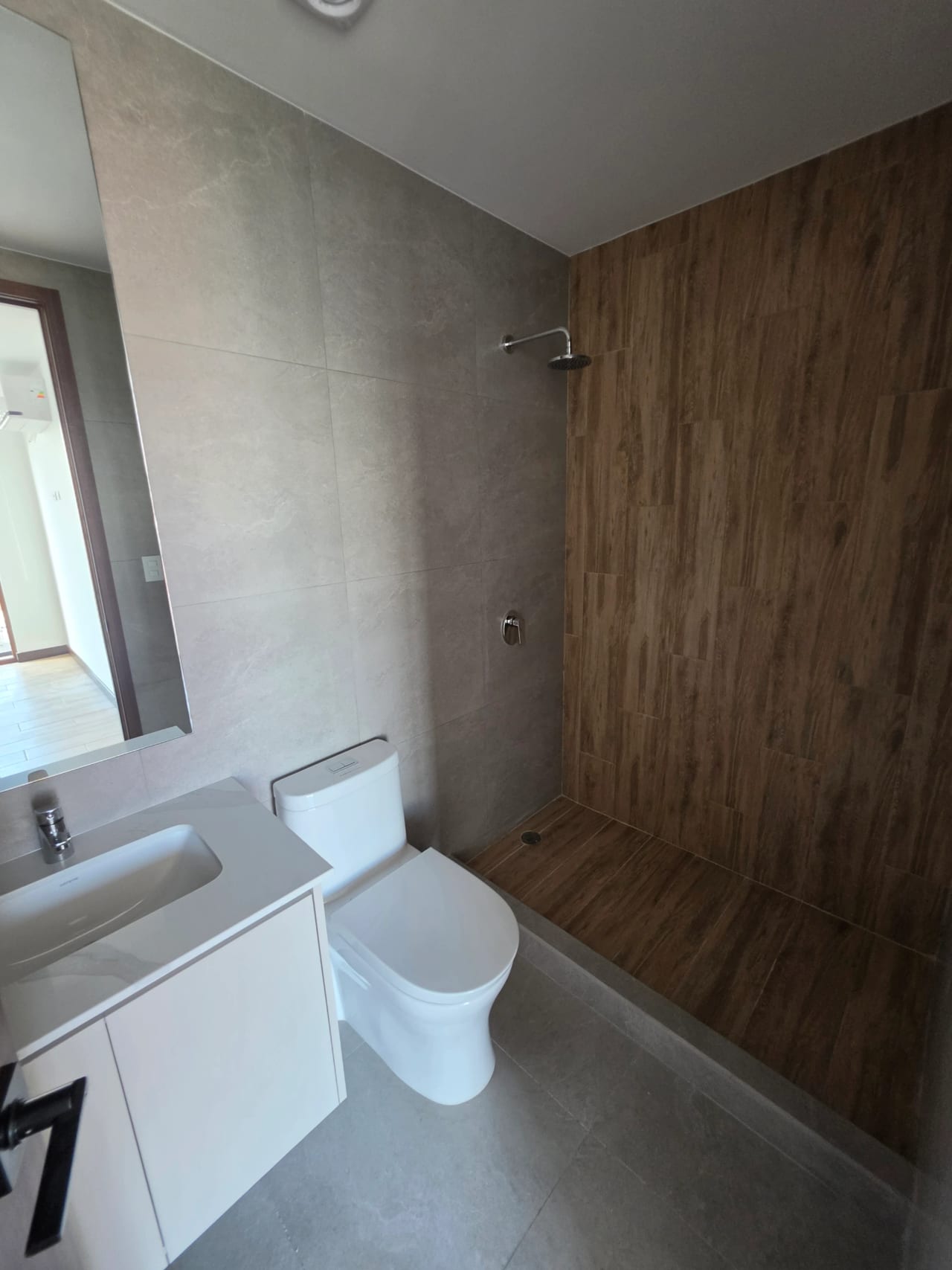 Renta Apartamento 3 hab Abitare zona 13 — Apartamento en Alquiler en Zona 13, Guatemala, Ciudad — foto 3 de 11