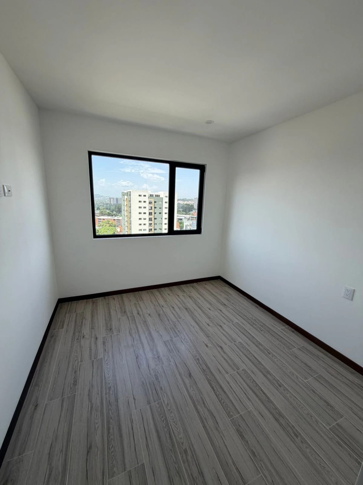 Renta Apartamento Neo 2 zona 10 2 habitaciones — Apartamento en Alquiler en Neo Apartamentos, Zona 10, Guatemala, Ciudad — foto 2 de 9