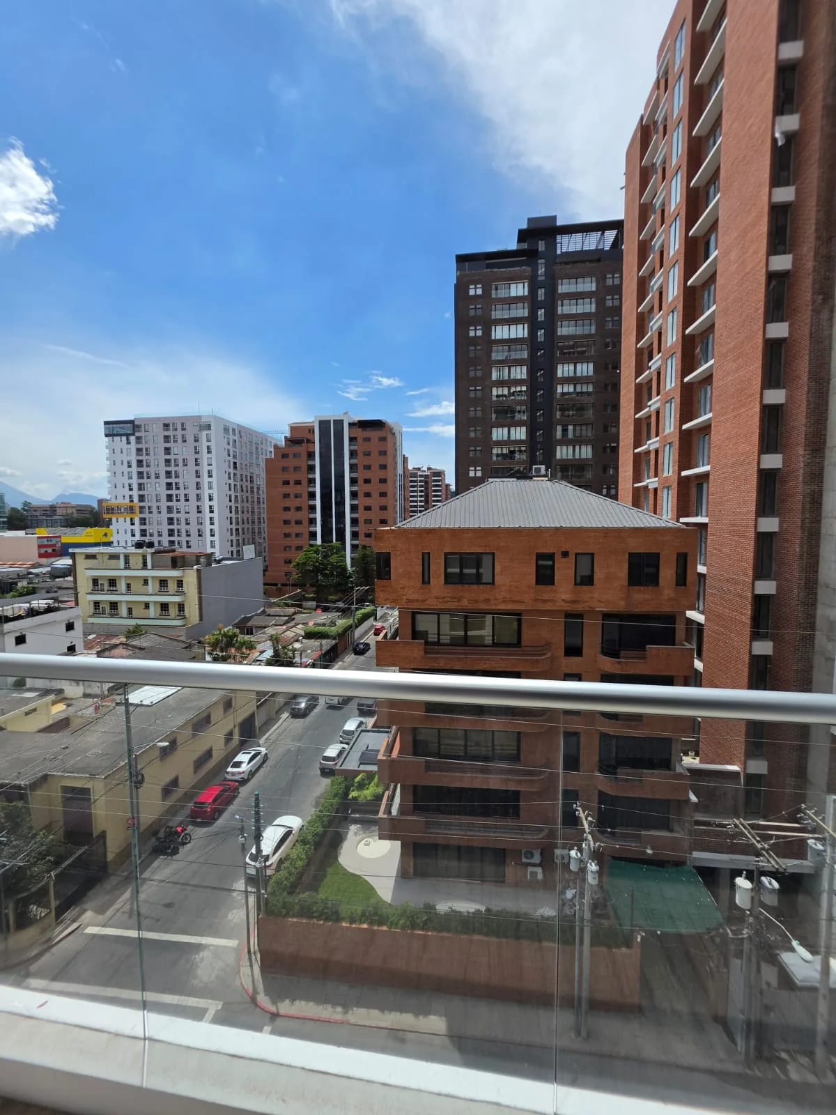 Apartamento en renta Neo 2 Zona 10 3 habitaciones — Apartamento en Alquiler en Neo Apartamentos, Zona 10, Guatemala, Ciudad — foto 8 de 12