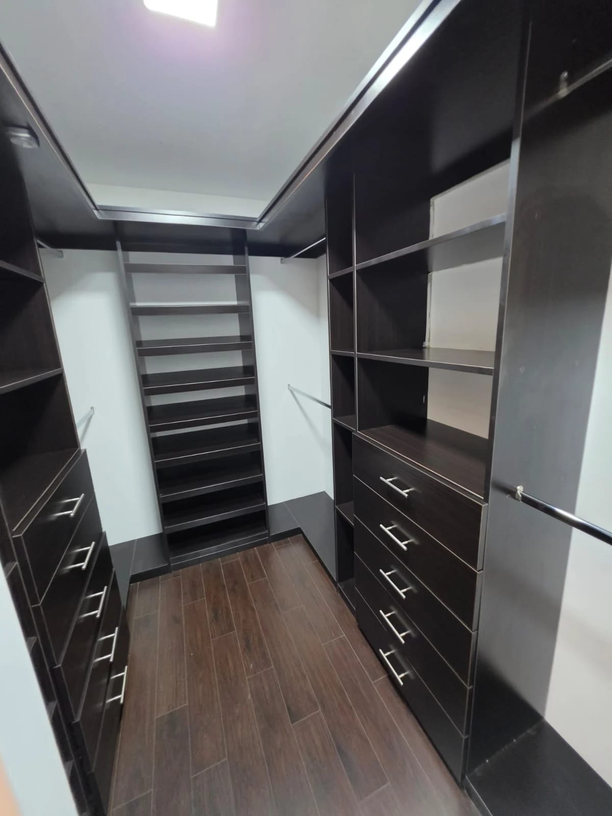 Venta Apartamento Attica z14 4 dormitorios + servicio — Apartamento en Venta en Attica, Zona 14, Guatemala, Ciudad — foto 7 de 12