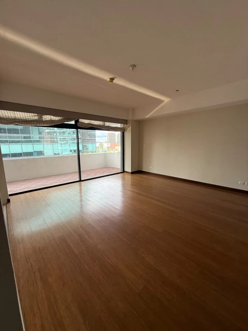 Apartamento en Venta Edificio Premiere Plaza Zona 10 — Apartamento en Venta en Zona 10, Guatemala, Ciudad — foto 1 de 13
