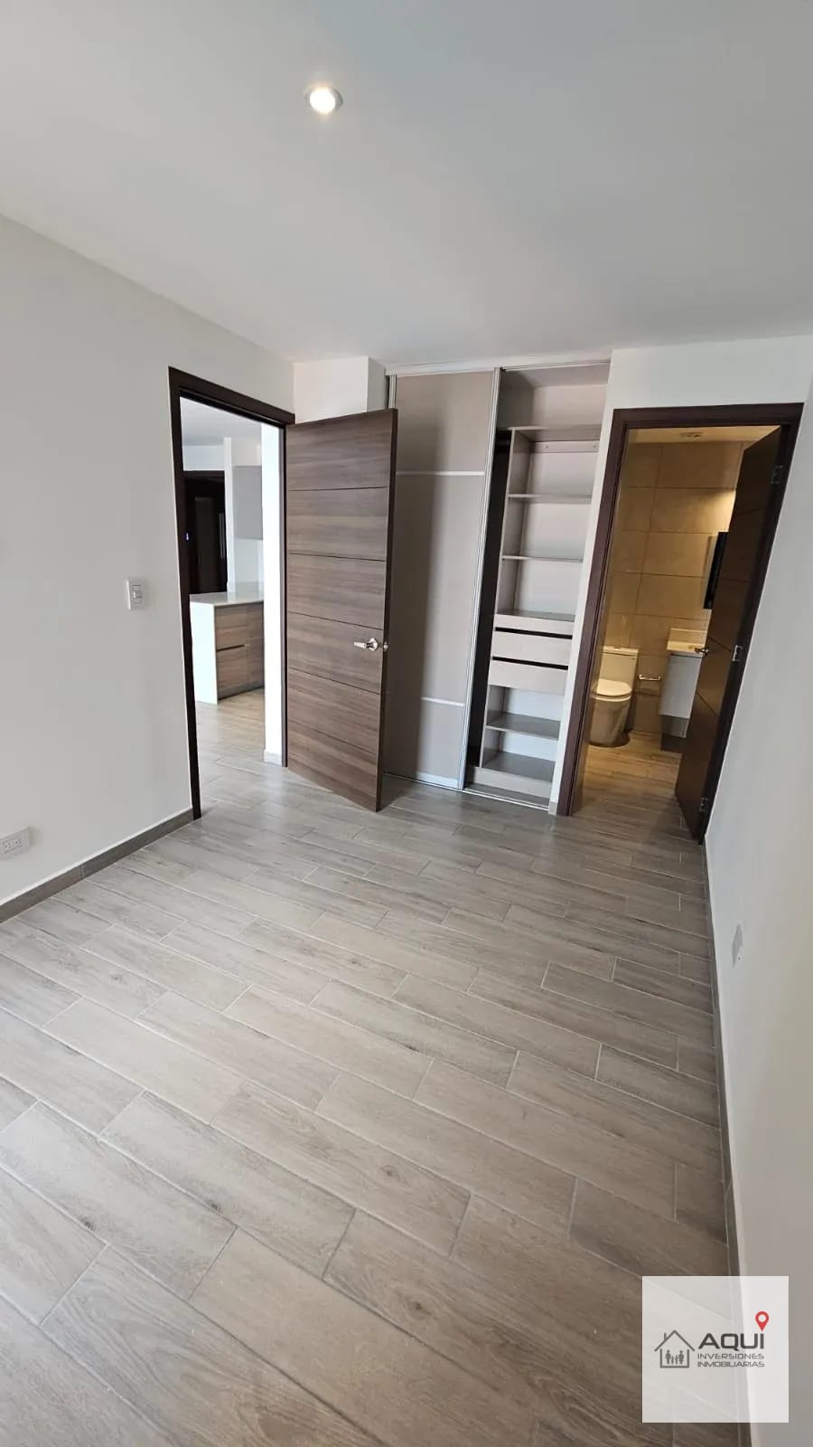 ¡se Renta Hermoso Apartamento en Parque 10! — Apartamento en Alquiler en Parque 10, Zona 10, Guatemala, Ciudad — foto 3 de 14