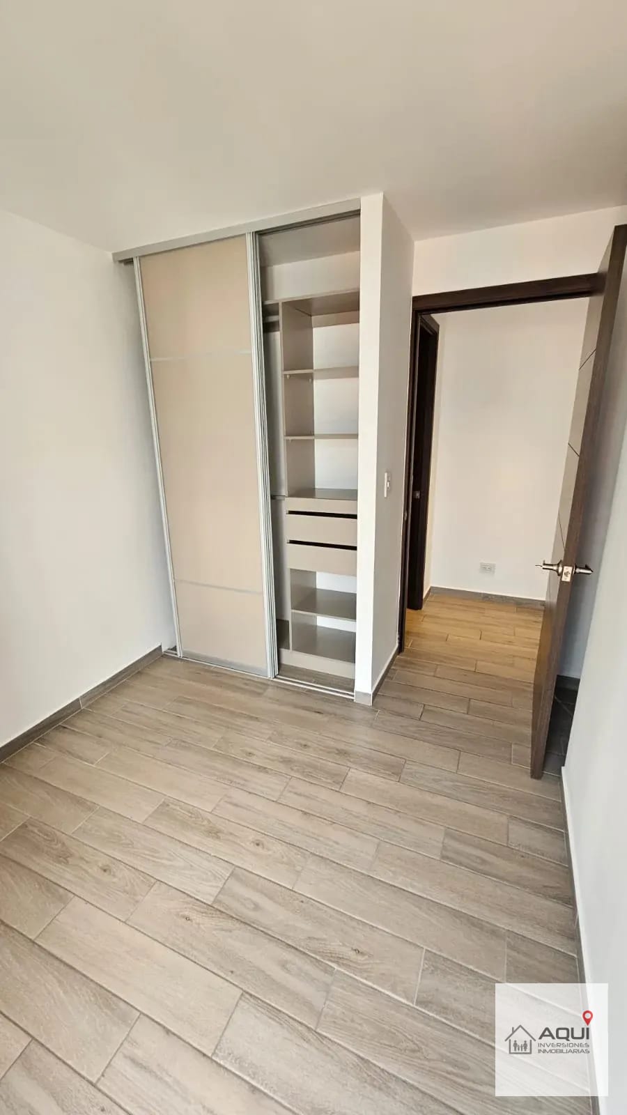 ¡se Renta Hermoso Apartamento en Parque 10! — Apartamento en Alquiler en Parque 10, Zona 10, Guatemala, Ciudad — foto 13 de 14