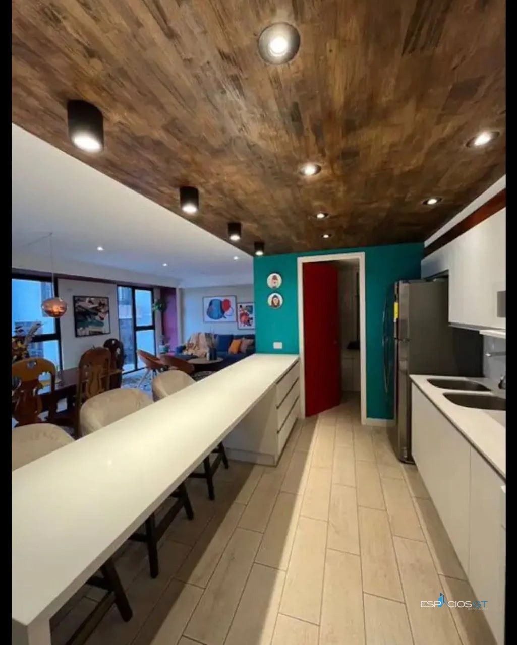 APARTAMENTO EN RENTA AMUEBLADO ZONA 4 QUO - 6