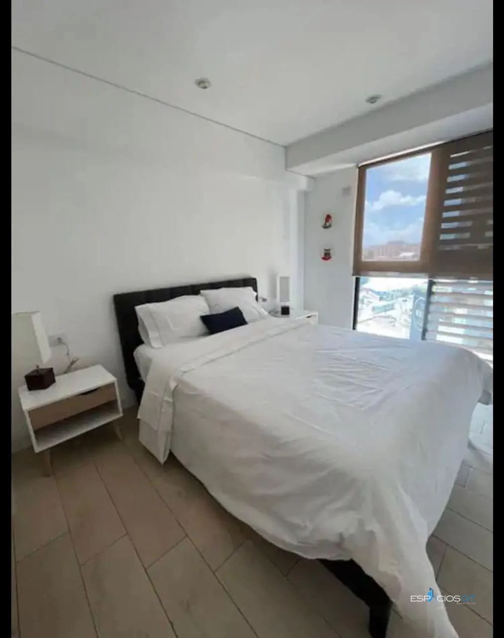 APARTAMENTO EN RENTA AMUEBLADO ZONA 4 QUO - 4
