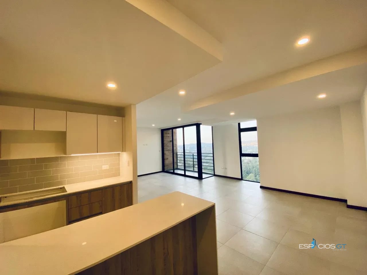 Apartamento en venta cerca de universidades, hospitales, restaurantes y centros de negocios. Si buscas comodidad, excelente ubicación y un estilo de vida moderno, ¡este apartamento es para ti! — Apartamento en Venta en Zona 10, Guatemala, Ciudad — foto 7 de 7