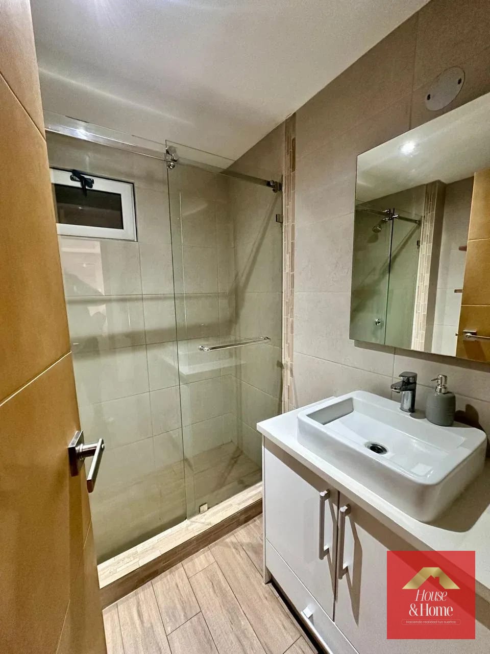 Renta de apartamento en zona 10 — Apartamento en Alquiler en Zona 10, Guatemala, Ciudad — foto 6 de 14