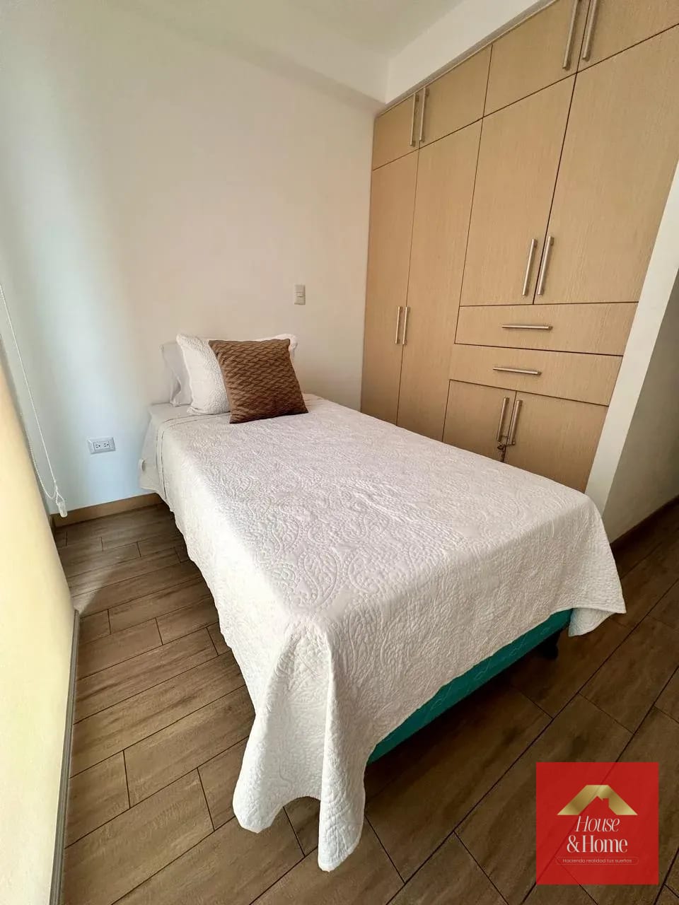 Renta de apartamento en zona 10 — Apartamento en Alquiler en Zona 10, Guatemala, Ciudad — foto 8 de 14