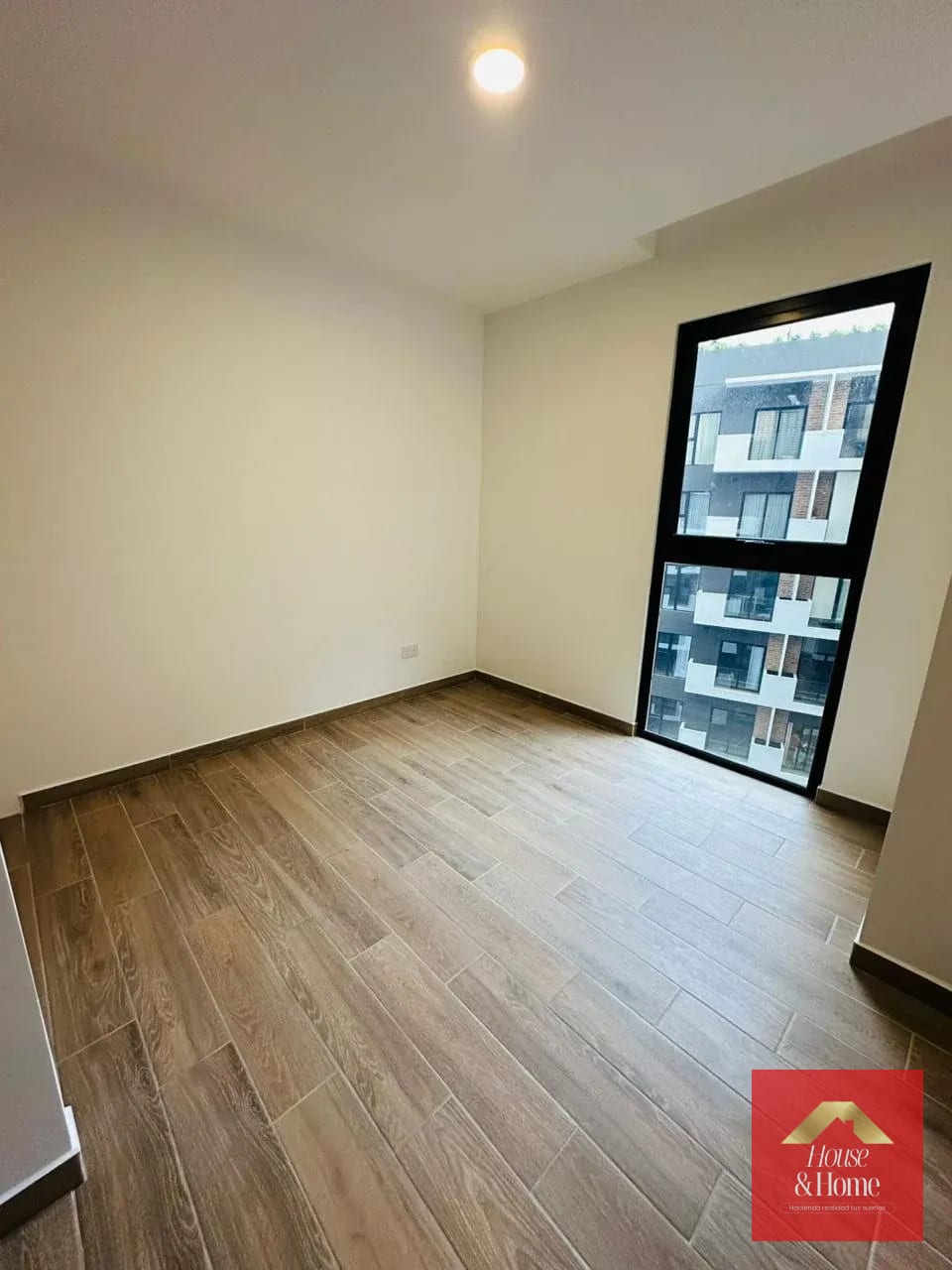 Apartamento en renta zona 14 - Parque 14 — Apartamento en Alquiler en Parque 14, Zona 14, Guatemala, Ciudad — foto 5 de 15
