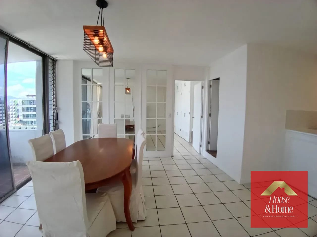 apartamento en renta zona 9 - semi amueblado! — Apartamento en Alquiler en Zona 9, Guatemala, Ciudad — foto 2 de 10
