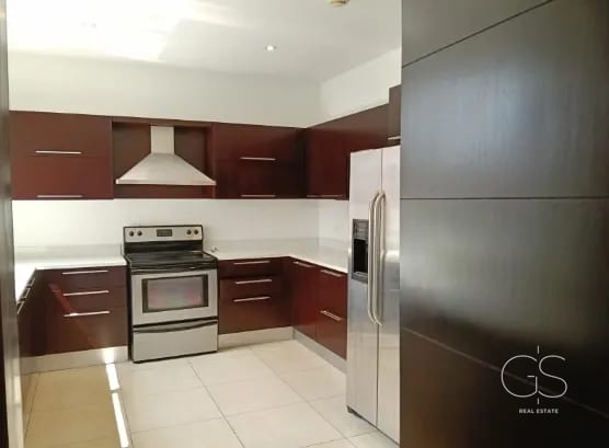 Apartamento Duplex, en zona 14 — Apartamento en Alquiler en Quinta Avenida, Zona 14, Guatemala, Ciudad — foto 2 de 10
