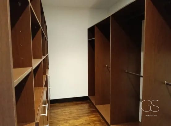 Apartamento Duplex, en zona 14 — Apartamento en Alquiler en Quinta Avenida, Zona 14, Guatemala, Ciudad — foto 5 de 10