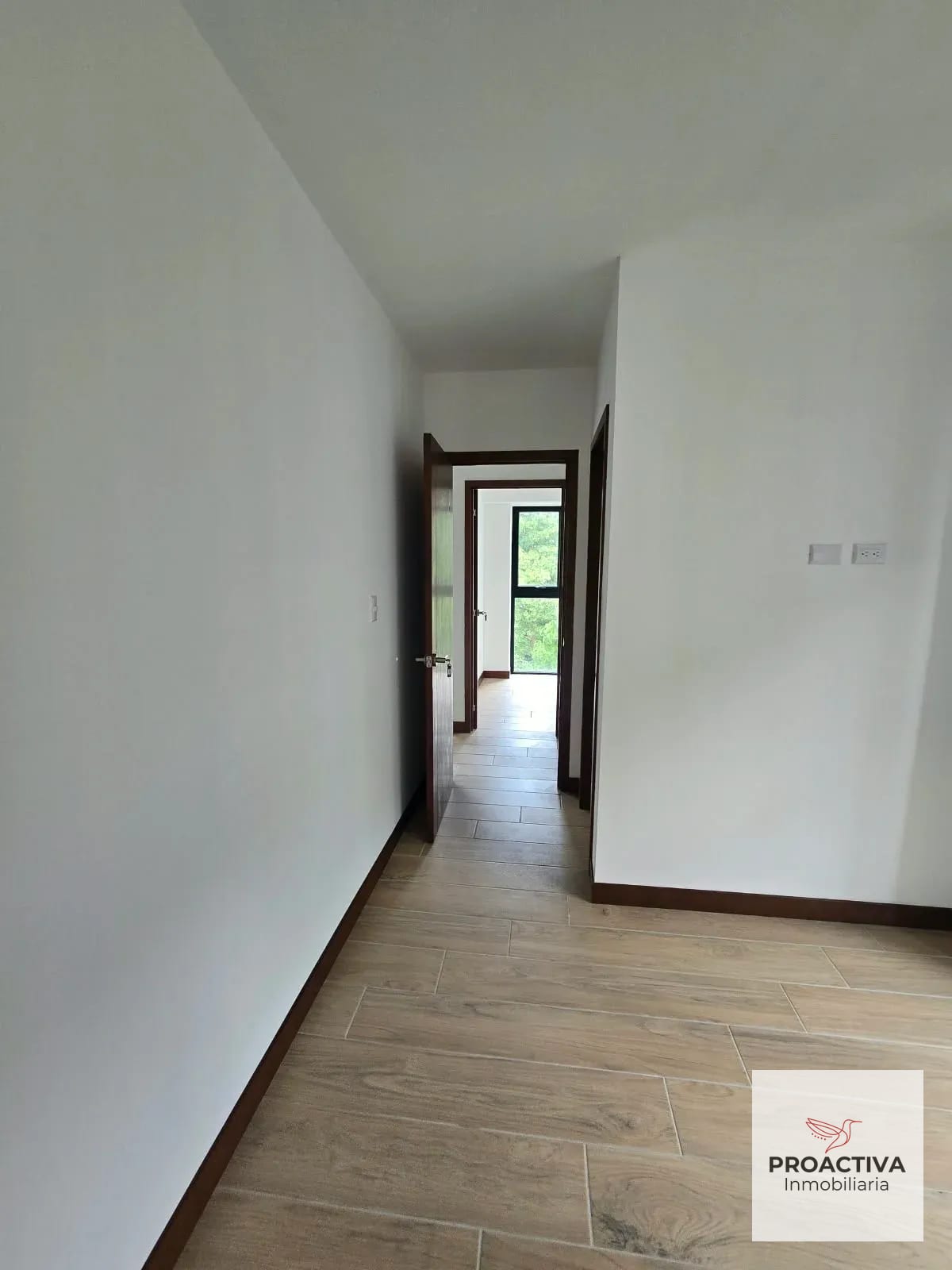 Apartamento en venta en Vila bosque zona 16 Kanajuyú — Apartamento en Venta en Zona 16, Guatemala, Ciudad — foto 2 de 7