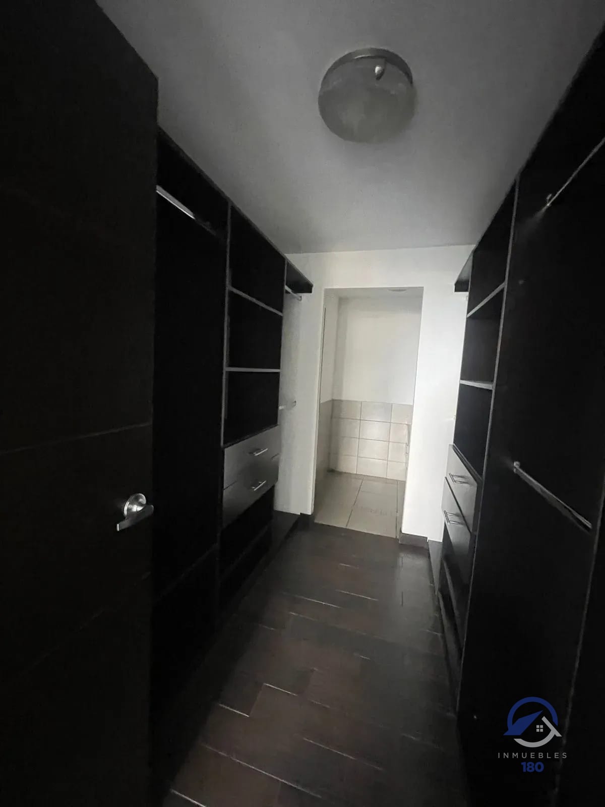 Apartamento en renta en Edificio Attica 2, zona 14 — Apartamento en Alquiler en Attica II, Zona 14, Guatemala, Ciudad — foto 12 de 12