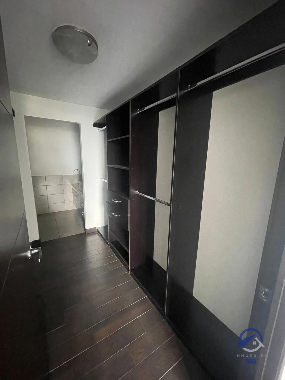Apartamento en renta en Edificio Attica 2, zona 14 - 11