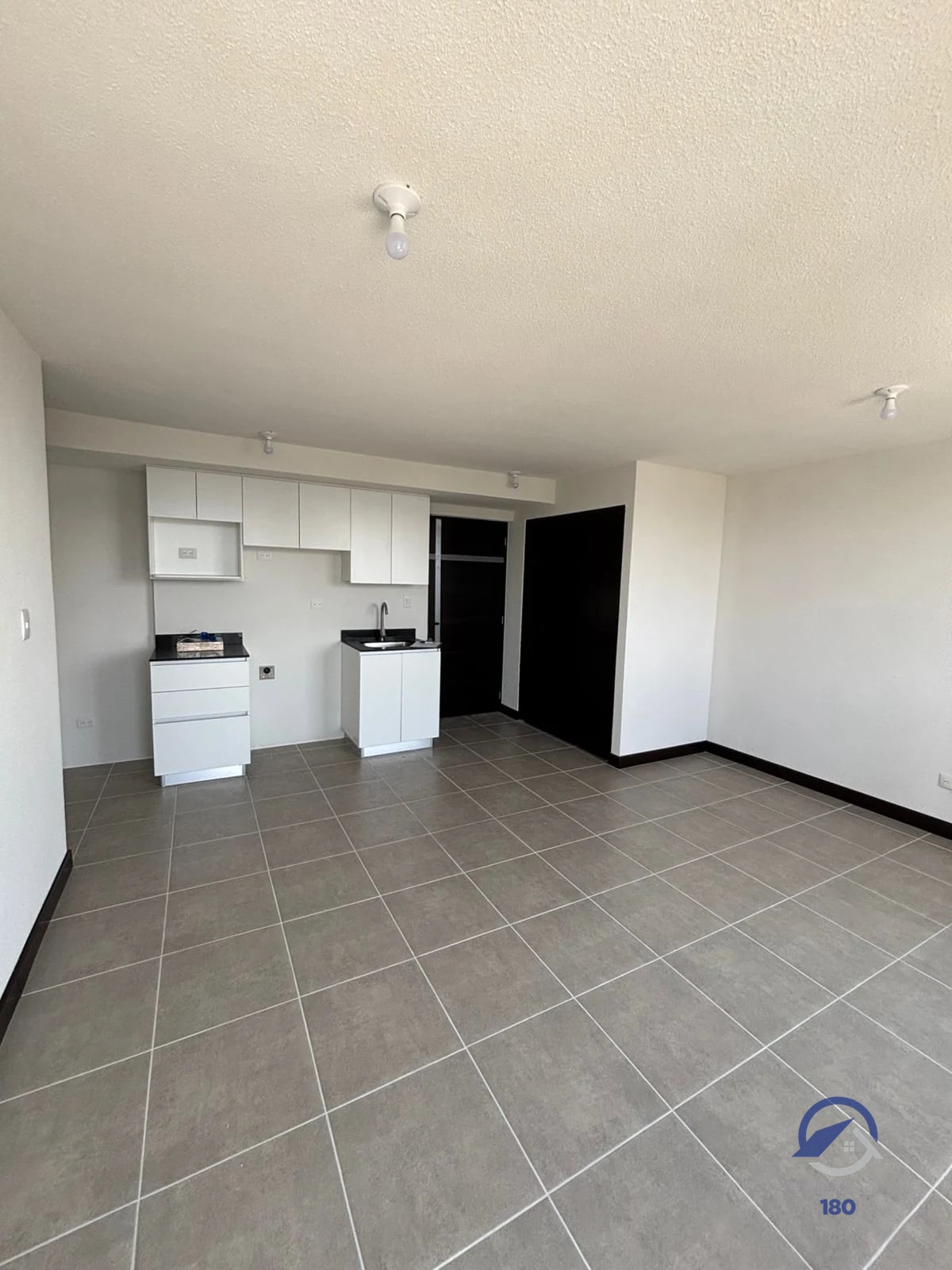 Apartamento en renta en Edificio Esenta, zona 12 — Apartamento en Venta en Esenta, Zona 12, Guatemala, Ciudad — foto 3 de 15