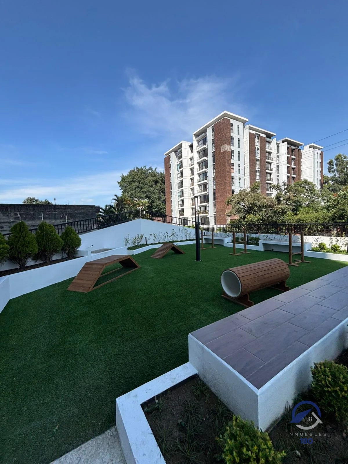 Apartamento en renta en Edificio Esenta, zona 12 — Apartamento en Venta en Esenta, Zona 12, Guatemala, Ciudad — foto 14 de 15