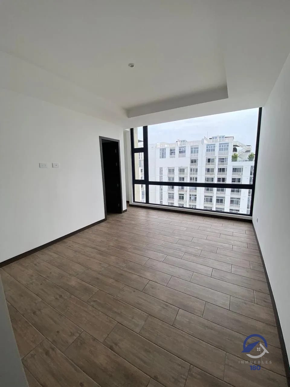 Apartamento en alquiler en Edificio Auré, zona 13 — Apartamento en Alquiler en Aure, Zona 13, Guatemala, Ciudad — foto 7 de 15