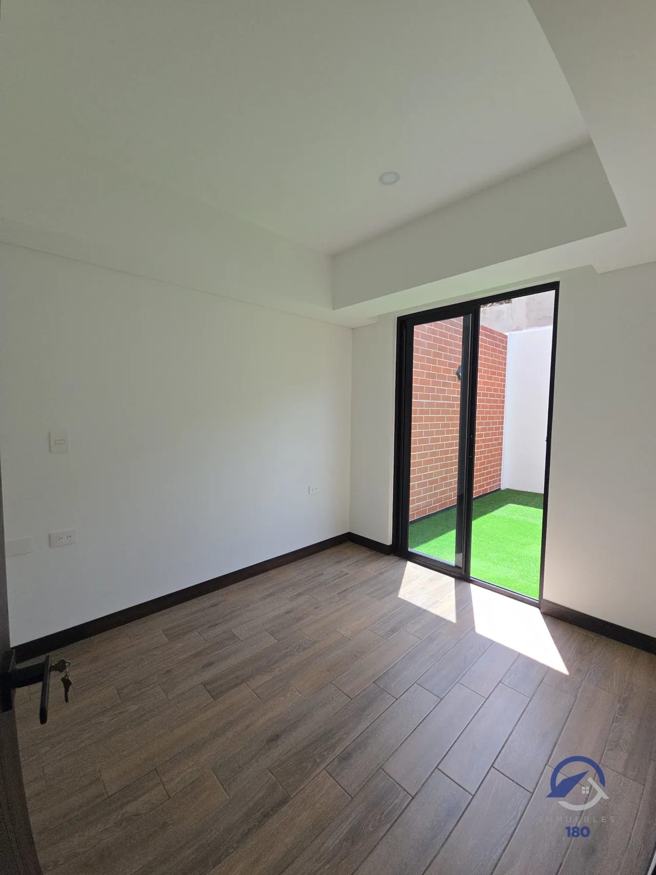 Apartamento de una habitación para estrenar en Inara Américas II, z 13 — Apartamento en Alquiler en Inara Americas, Zona 13, Guatemala, Ciudad — foto 4 de 16