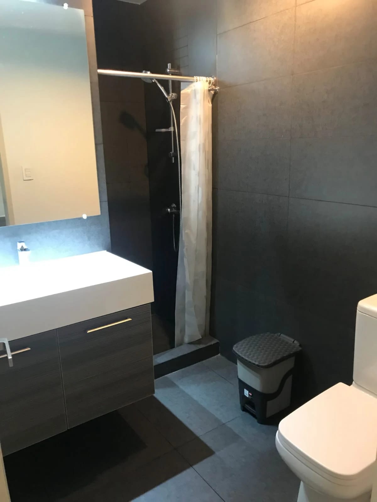 Renta de apartamento en Edificio Veinti4 zona 10 | Nivel 9 — Apartamento en Alquiler en Veinti4, Zona 10, Guatemala, Ciudad — foto 11 de 13