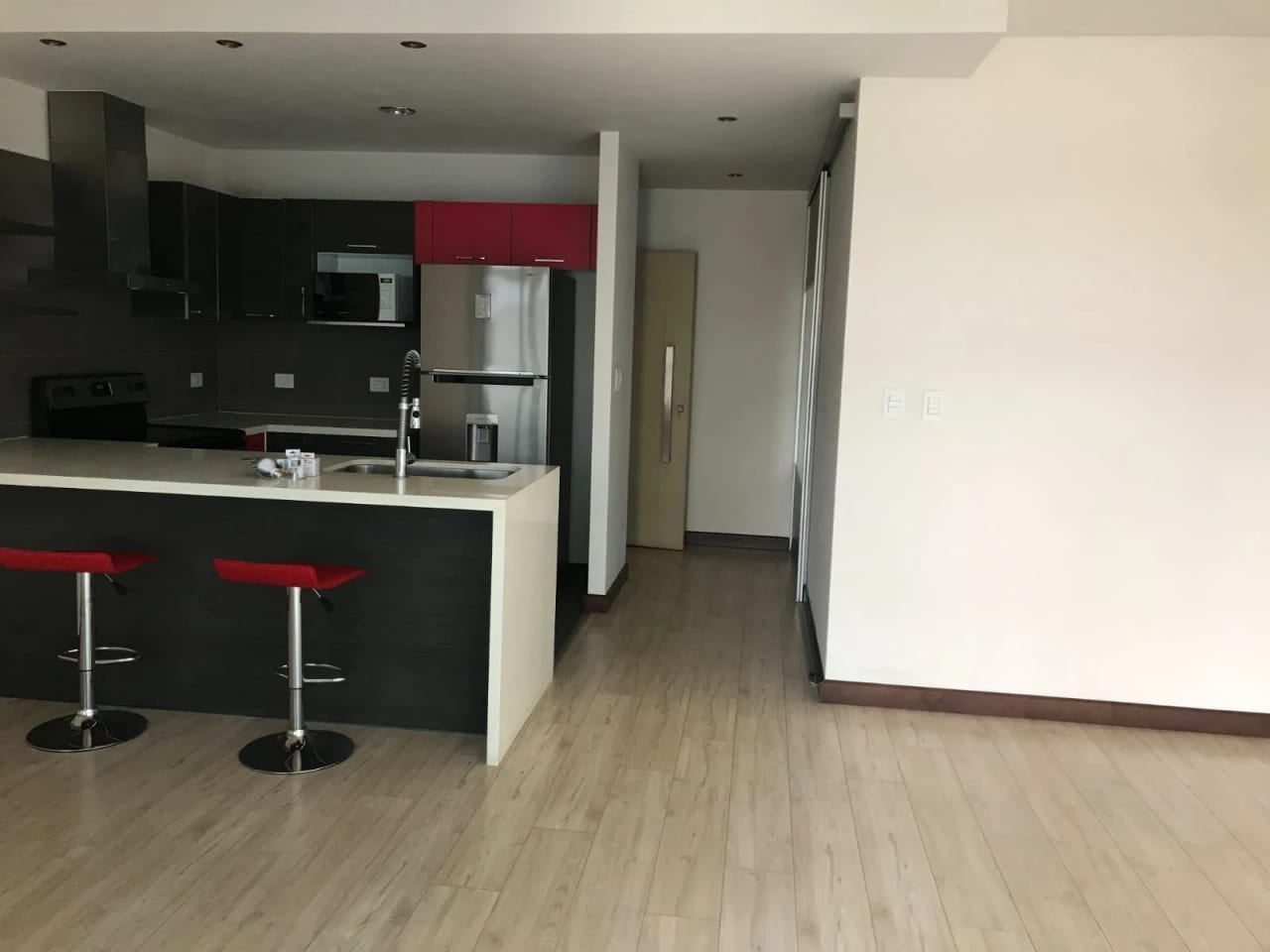 Renta de apartamento en Edificio Veinti4 zona 10 | Nivel 9 — Apartamento en Alquiler en Veinti4, Zona 10, Guatemala, Ciudad — foto 13 de 13