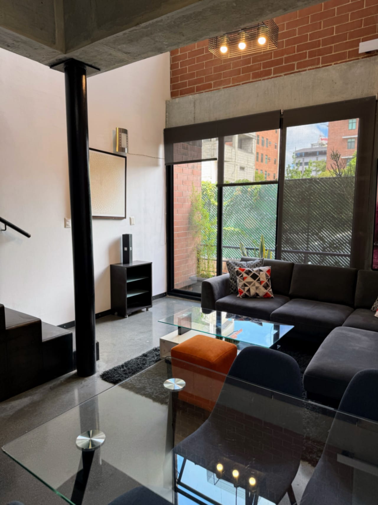 Amplio y Moderno Loft en z4 — Apartamento en Alquiler en Cuatro 36, Zona 4, Guatemala, Ciudad — foto 16 de 17