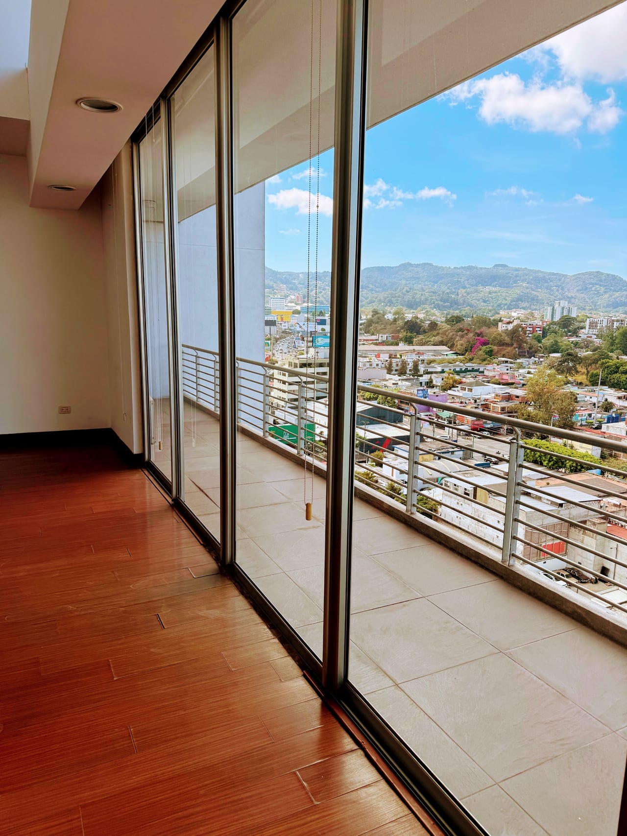 Loft de 150m2 en z 10 — Apartamento en Alquiler en 19-10, Zona 10, Guatemala, Ciudad — foto 2 de 14
