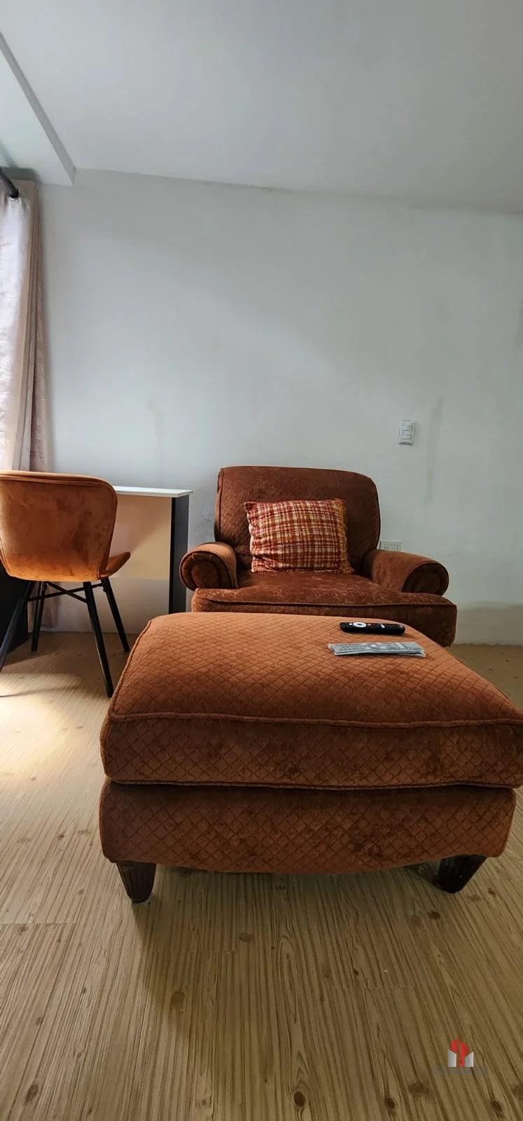 Apartamento amueblado tipo loft zona 10 / Oakland - 4
