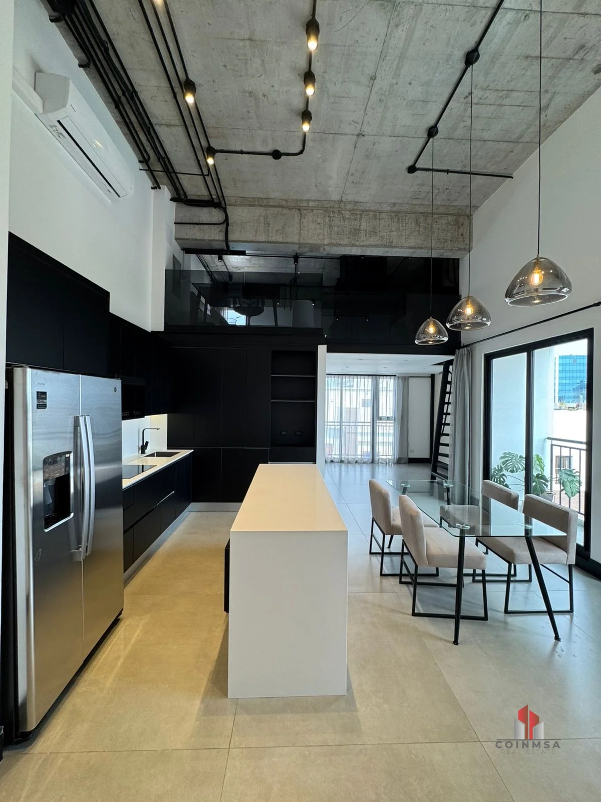 Apartamento amueblado en renta en zona 10 / Bonadiez - 1
