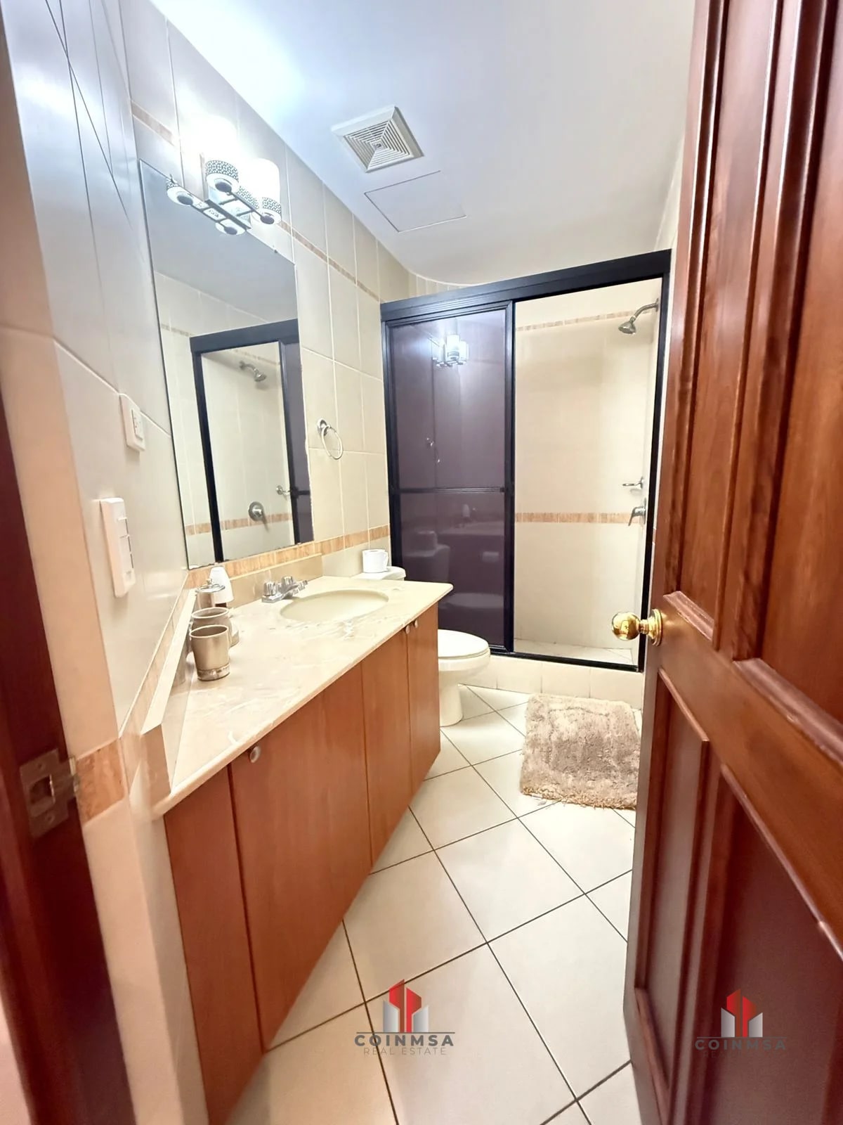 Apartamento amueblado en Venta zona 14 / Real de las Américas - 8