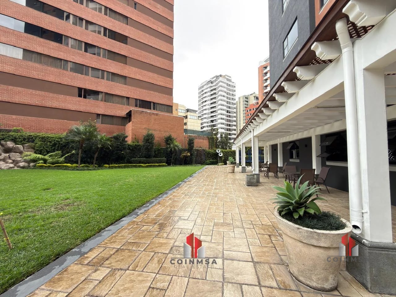 Apartamento amueblado en renta en zona 14 / Bellagio - 16