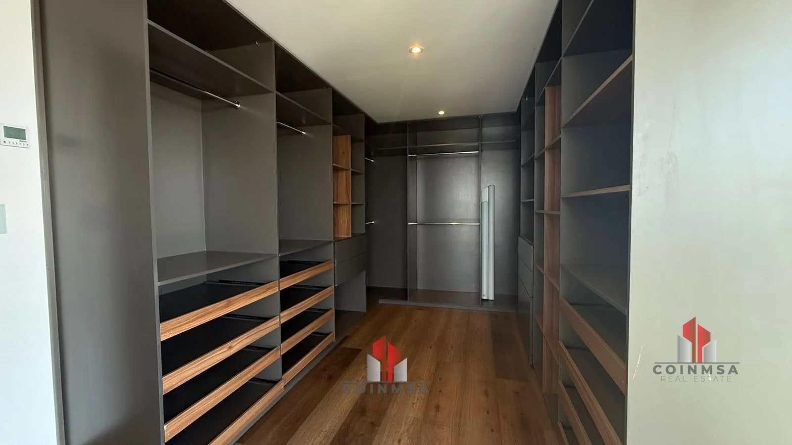 Apartamento en Renta zona 10 / Atrium — Apartamento en Alquiler en Atrium, Zona 10, Guatemala, Ciudad — foto 8 de 15