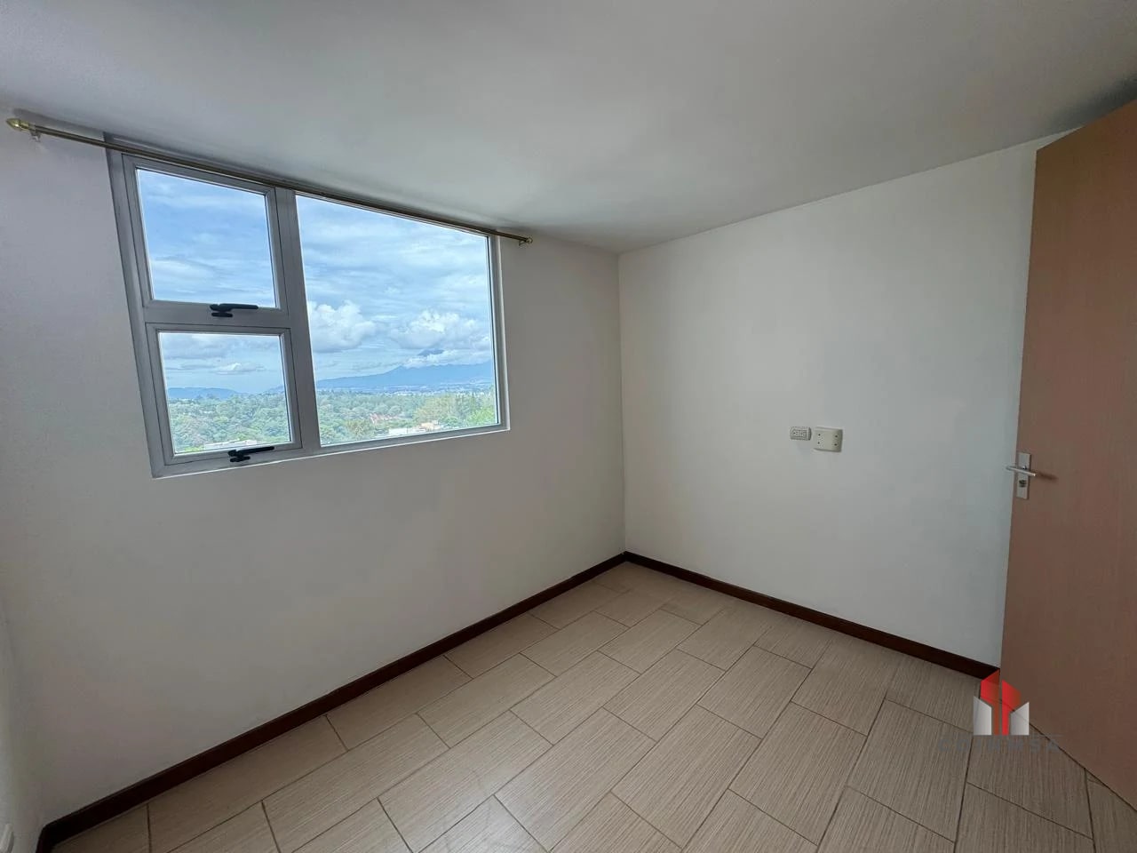 Apartamento en renta y venta zona 14 / Condado la Villa — Apartamento en Alquiler en Condado La Villa, Zona 14, Guatemala, Ciudad — foto 7 de 8