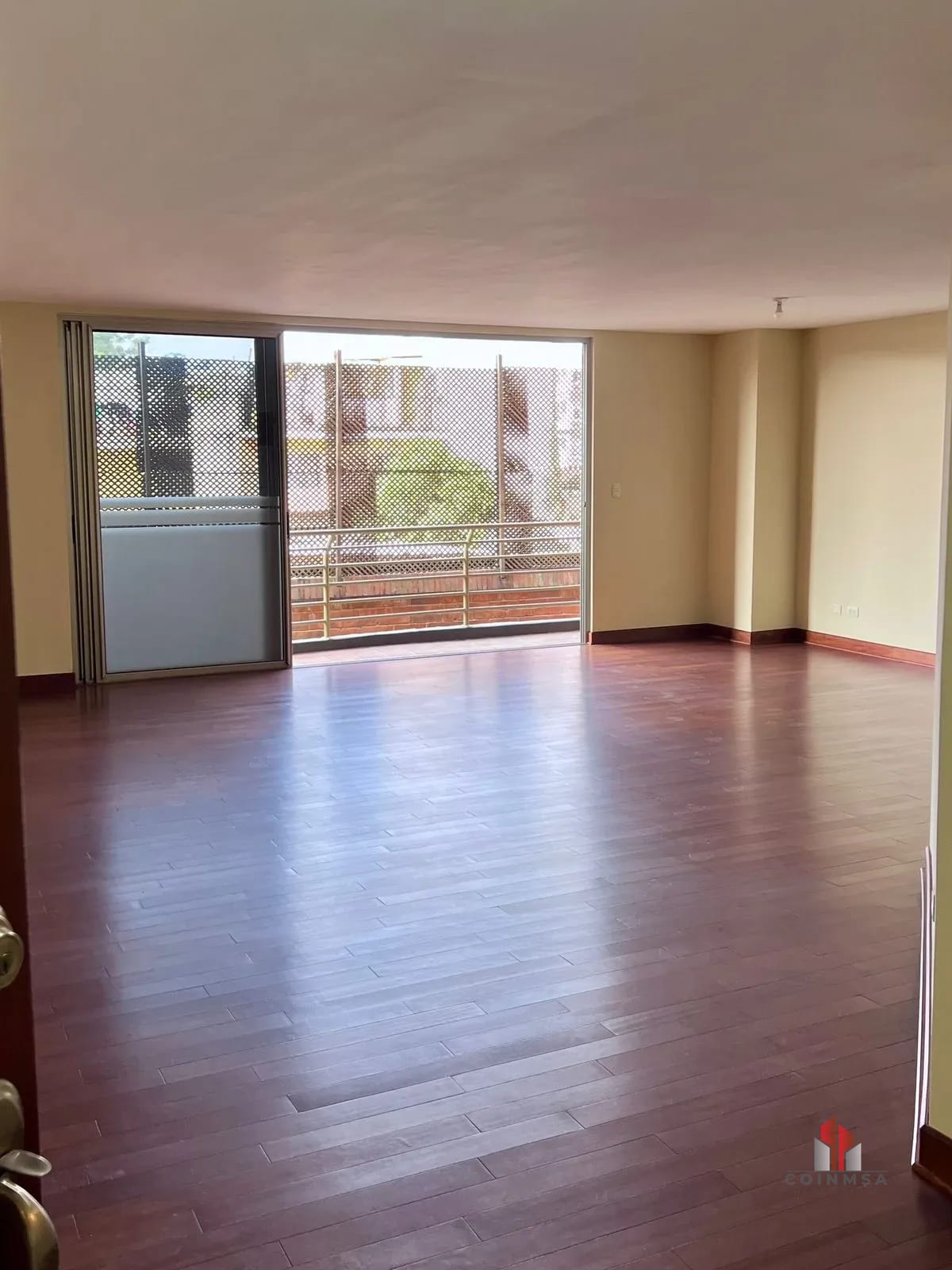 Apartamento en renta zona 14 la Villa / Benevento — Apartamento en Alquiler en Benevento, Zona 14, Guatemala, Ciudad — foto 2 de 14