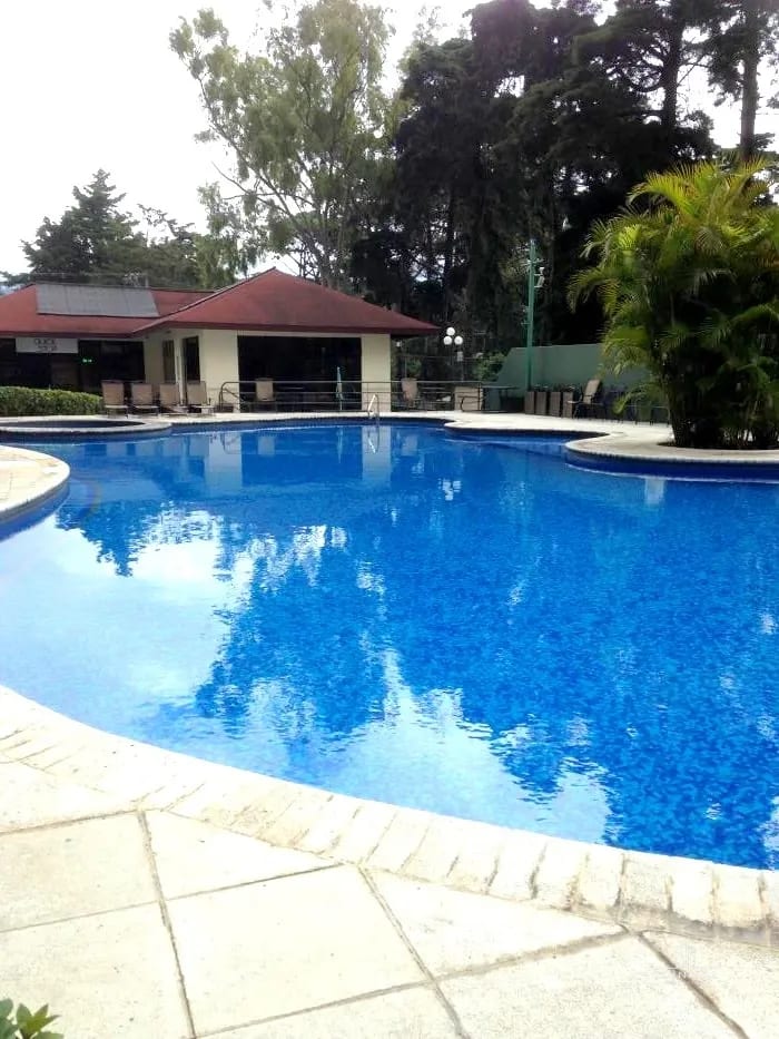 Apartamento amueblado en Renta zona 10 / Milenia — Apartamento en Alquiler en Milenia, Zona 10, Guatemala, Ciudad — foto 8 de 11