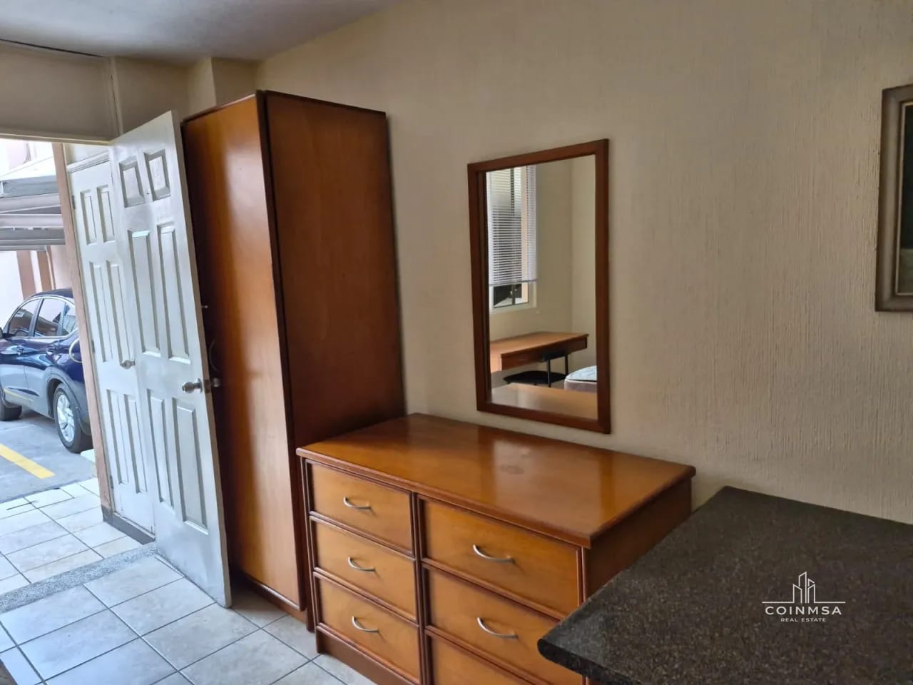 Apartamento amueblado tipo efficiency zona 9 — Apartamento en Alquiler en Zona 9, Guatemala, Ciudad — foto 4 de 5