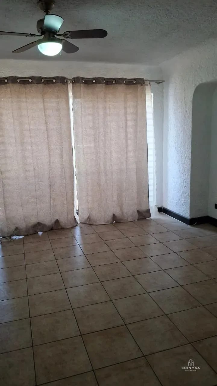 Apartamento semi-amueblado en Renta zona 10 — Apartamento en Alquiler en Santa Clara Las Cañas, Zona 10, Guatemala, Ciudad — foto 5 de 9